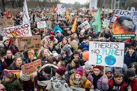 Sartres Pinwand  Ausgabe 2 Fridays for Future